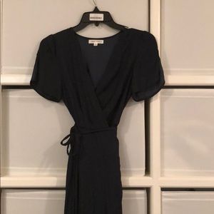 Silky wrap dress with pockets